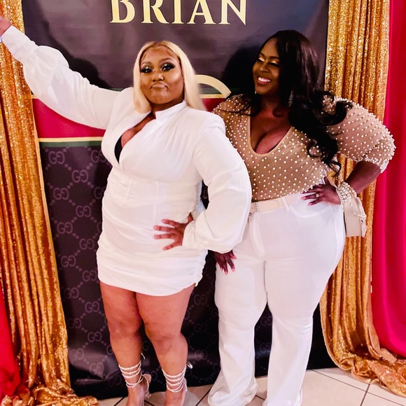 Meet your Posher, Mahogany Drip - Picture 13 of 16